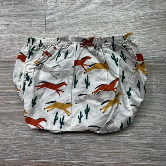 NWT Red Caribou Magic in the Desert Baby Bloomers Cotton Wild Horses 6-9 months - Picture 6 of 7